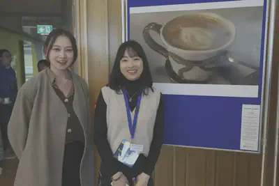 Yingru Zhou (Right) and Dr. Wanting Zhang (Left) with the winning image.